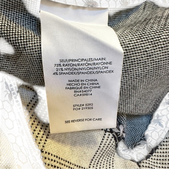 Cabi Valentina jacket 5292 - Picture 6 of 6